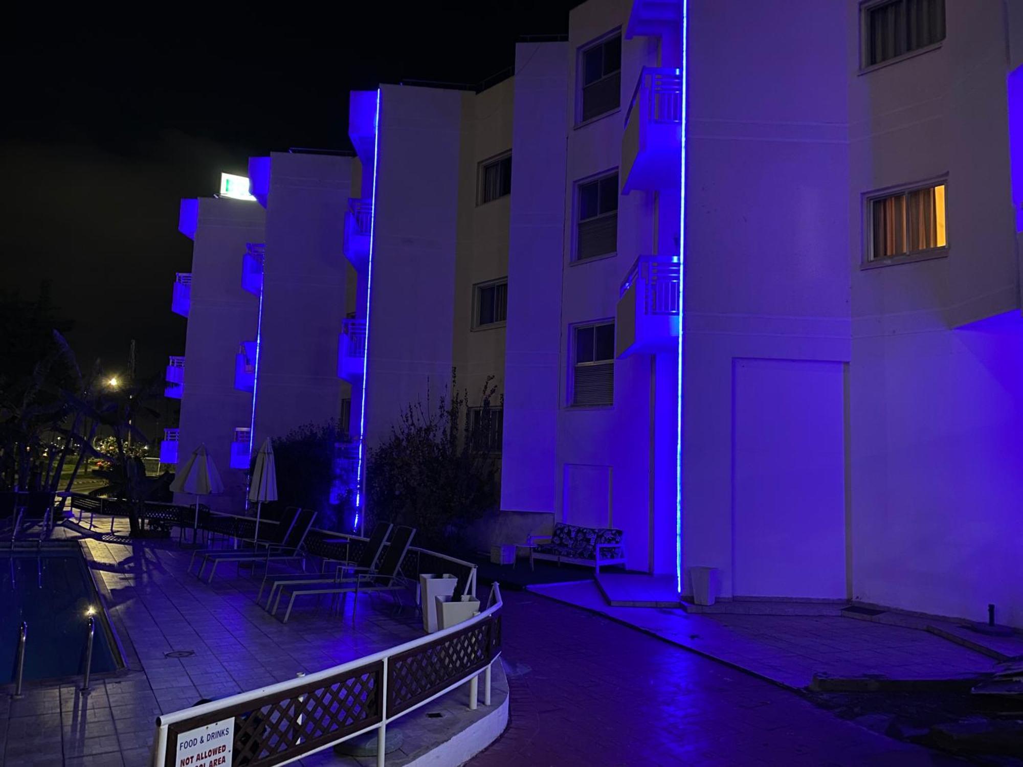 Boronia Hotel Apartments Larnaca Luaran gambar