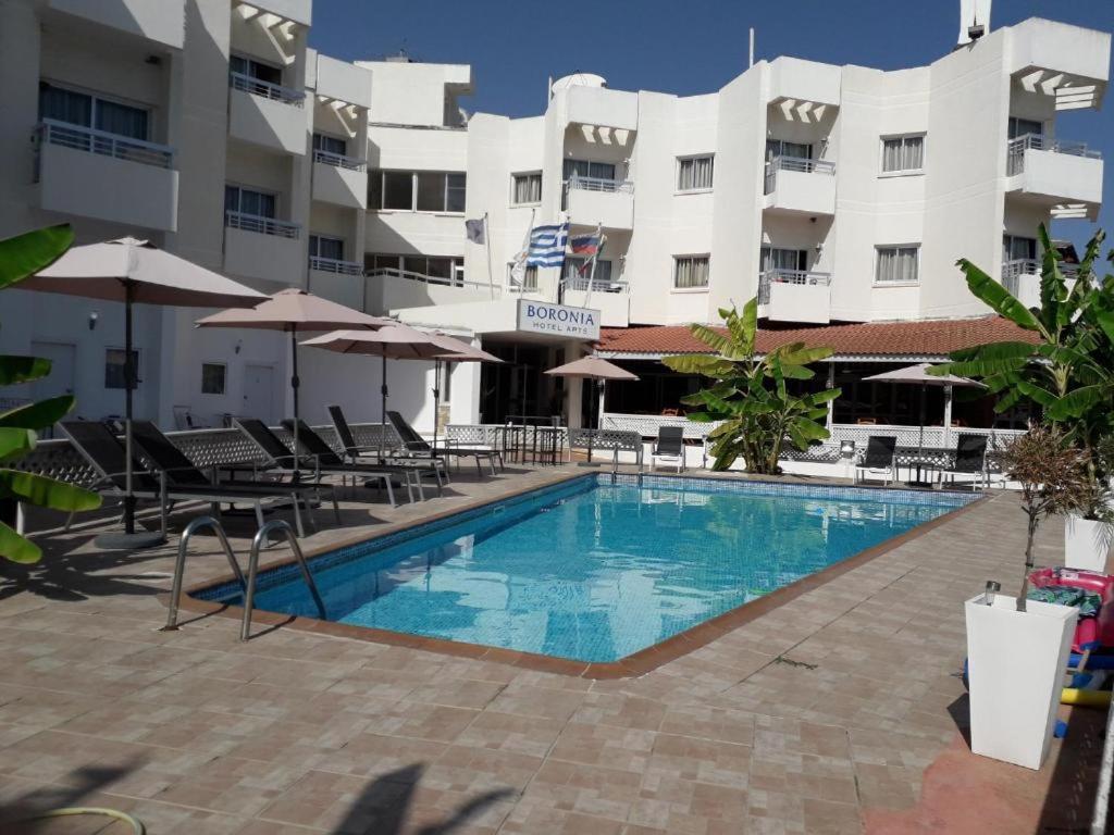 Boronia Hotel Apartments Larnaca Luaran gambar