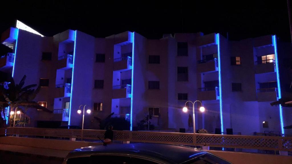 Boronia Hotel Apartments Larnaca Luaran gambar